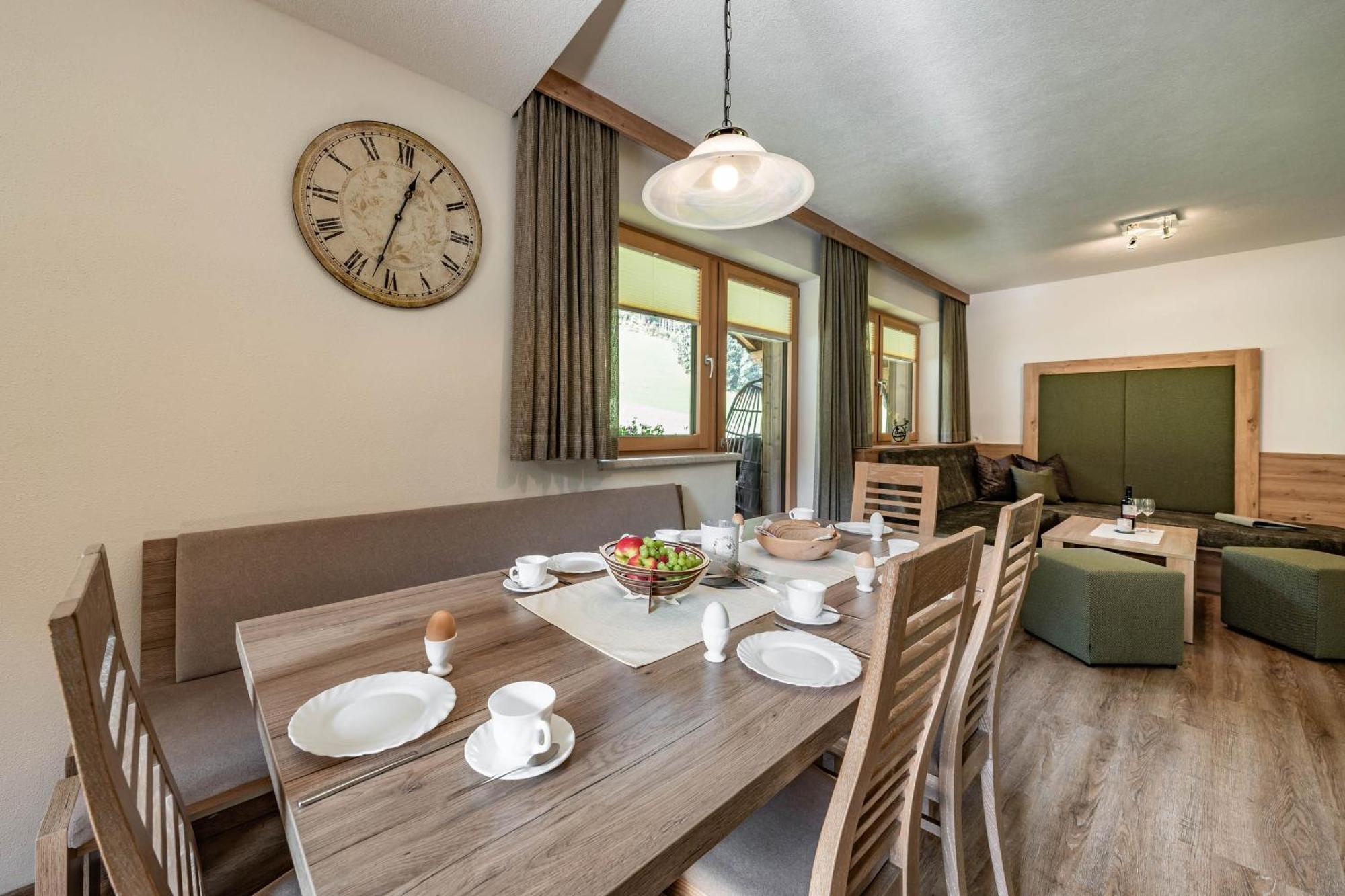 Apartament Ifangl *